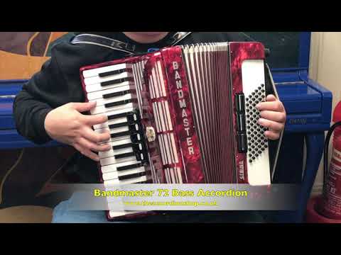 Bandmaster 72 Bass Accordion