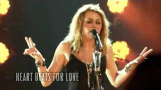 Miley Cyrus My Heart Beats For Love (Live)