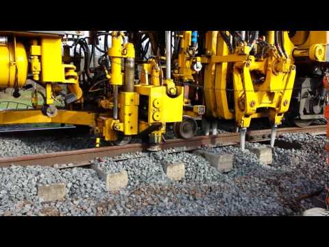 COLAS RAIL tamper 73913 on SVR.