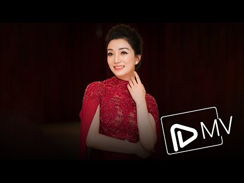 Thể hiện bởi Phạm Thu Hà