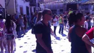 preview picture of video 'FIESTA DE LA ESPUMA EN MENTRIDA, TOLEDO'