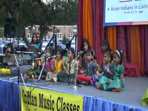 Students of Ms. Durga Venkataraman singing Carnatic Music in Diwali Mela