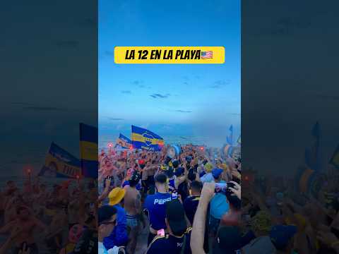 "La hinchada de Boca en la playa haciendo fiesta #bocajuniors #mundialdeclubes #la12 " Barra: La 12 &bull; Club: Boca Juniors &bull; País: Argentina