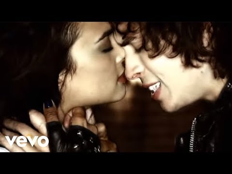 Julian Perretta - Wonder Why (Official Music Video)