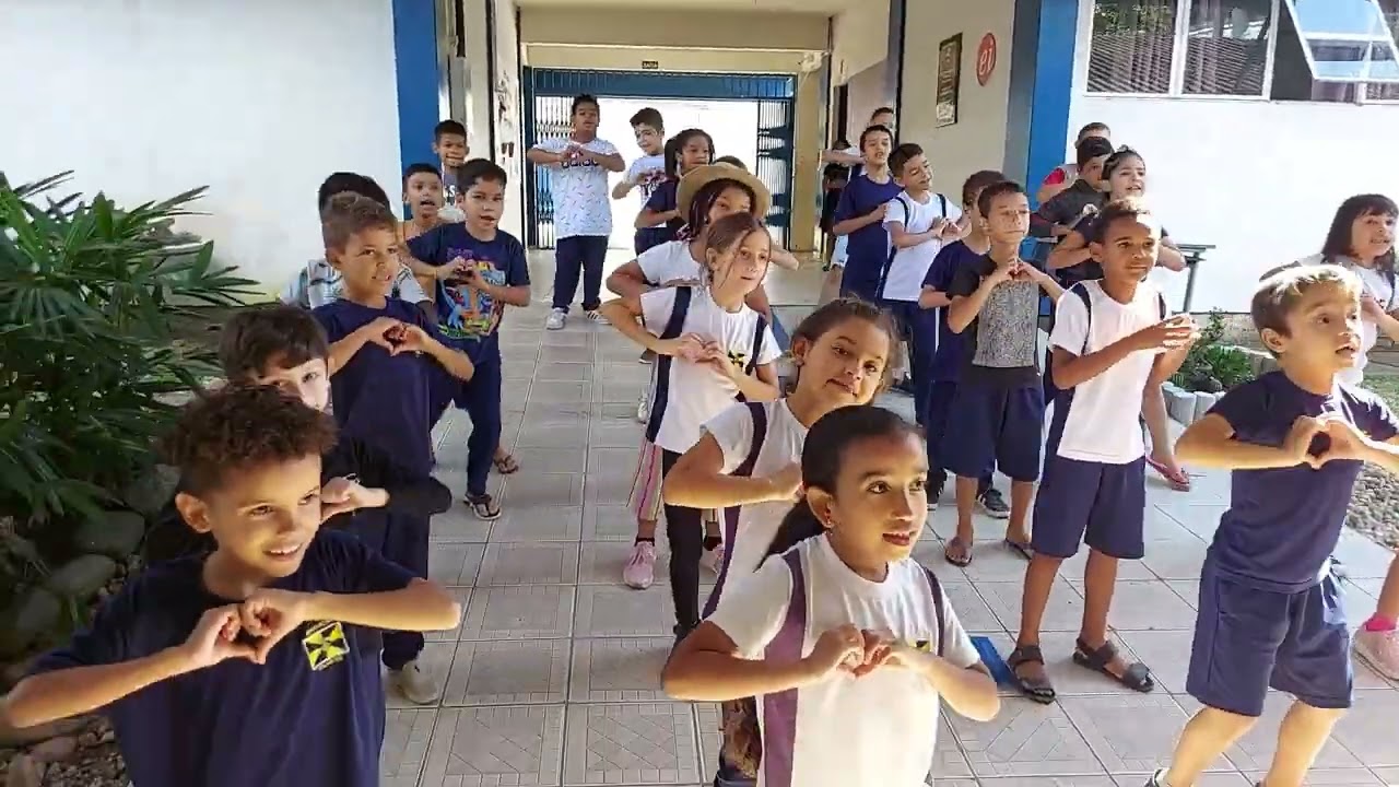 Dia das MÃES. Turma 202. Eu acho que pirei (Sandy e Junior). EB. EDY VIEIRA
