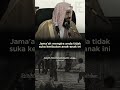 Anak Anak Ribut Dan Bermain Di Masjid