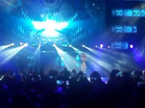 130907 Ailee - Üsküdar'a Giderken @ Music Bank in İstanbul (Fancam)