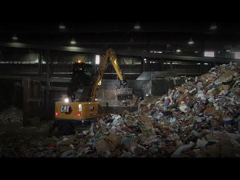 Cat® MH3024 in the Waste Industry Customer Testimonial