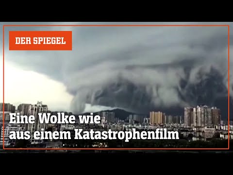 Videos von Taifun »Wipha«: Eine Wolke wie aus einem Katastrophenfilm | DER SPIEGEL
