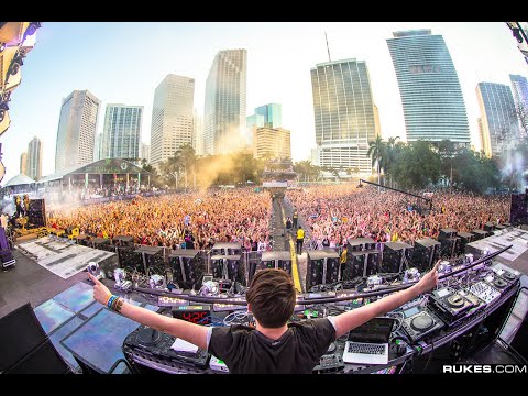 Porter Robinson Live at Ultra Music Festival Miami 2013