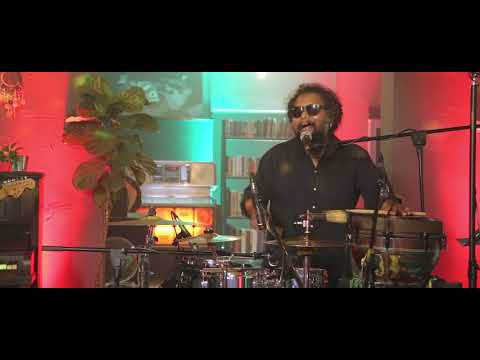 PROJEK PANGGUNG - BLACKHOUSE  (BALOK PEOPLE - "CEK MEK MOLEK")