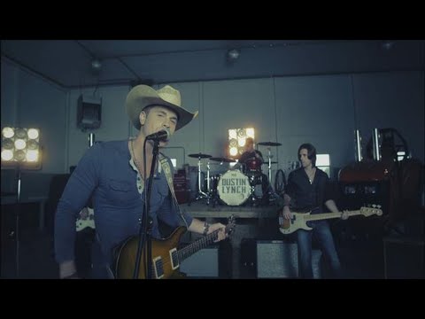 Dustin Lynch - She Cranks My Tractor (Music Video)