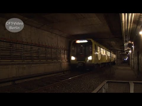 Ungenutzte Tunnel und Bahnhöfe  im Untergrund