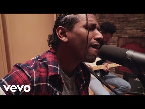 Lloyd - Tru (Official Acoustic In-Studio Version)