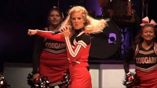 Crossroads' cover of Taylor Swift's "Shake it Off"