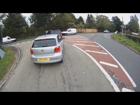 RJ11UGG - MGIF At Junction