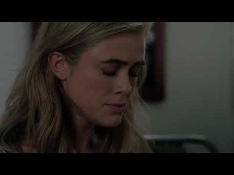 Michaela finds drugs in Zeke's razor - Zekaela 2x06