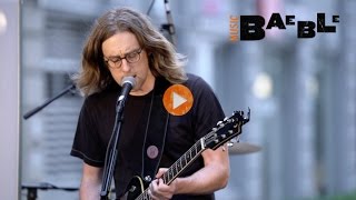 My Morning Jacket&#39;s Carl Broemel Performs &quot;Sleepy Lagoon&quot; || Baeble Music