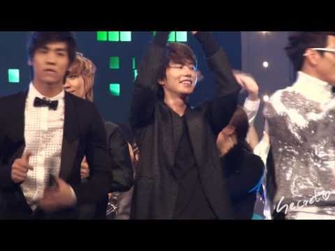 101230 가요대축제 - 나 이런 사람이야 + RUN TO YOU + DOC와 함께 춤을 (KYUHYUN)