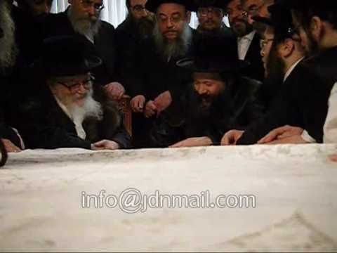 Bobov Rebbe Shlita with Skver Rebbe Shlita