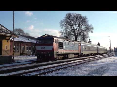 749.265-5 na vlaku Os 3635 - Olomouc - Šumperk | stanice Bohuňovice