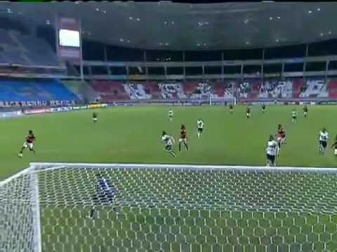 Gol em chute forte x Coritiba [09/06/2012]