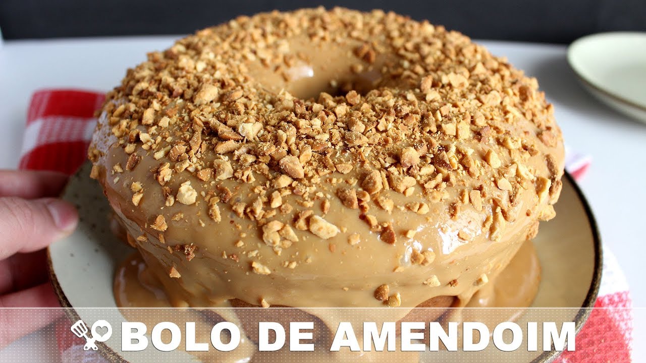 Watch Now BOLO DE AMENDOIM COM DOCE DE LEITE - RECEITAS QUE AMO BOLO DE AMENDOIM COM DOCE DE LEITE - RECEITAS QUE AMO