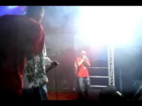 Rapoteka, Szkatuł, Bienia, Skalpel - Uliczne Veto (koncert, 28.08.2010).mp4