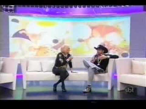 Cantor Latino no Programa Hebe - Parte 03