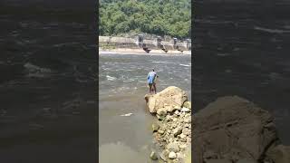 Download lagu NGECRIK DI PEMBUANGAN DAM CIRATA #rajaadventure  #shorts mp3