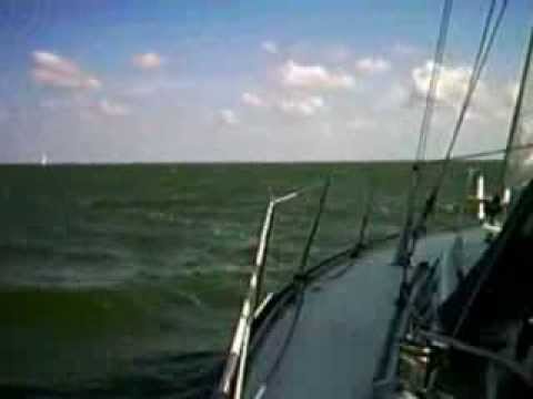 Getting wet with online sailing