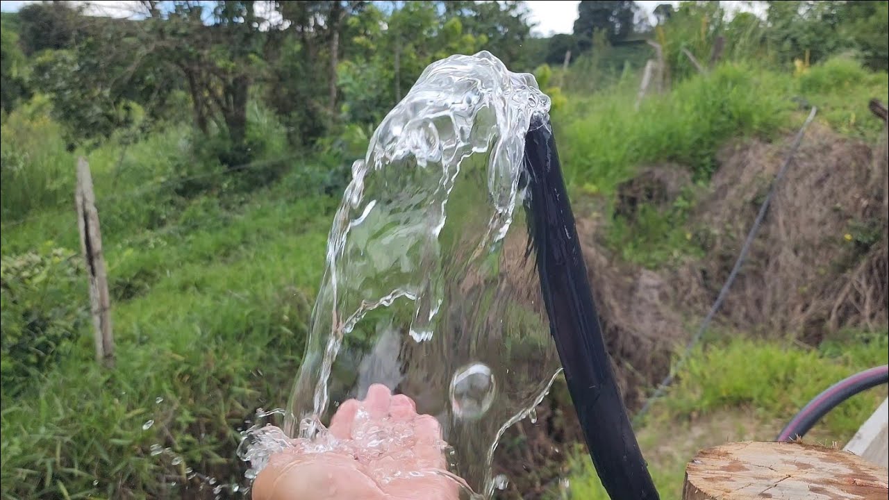 Poço Artesiano Sem Uso De Bomba Água Sai Natural mente
