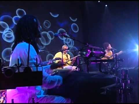 Sara Tavares - Planeta Sukri (Live in Lisboa, 2007) (7/13)