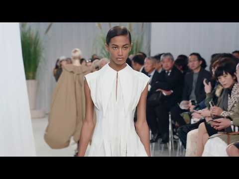 LOEWE Spring Summer 2020 women's runway collection