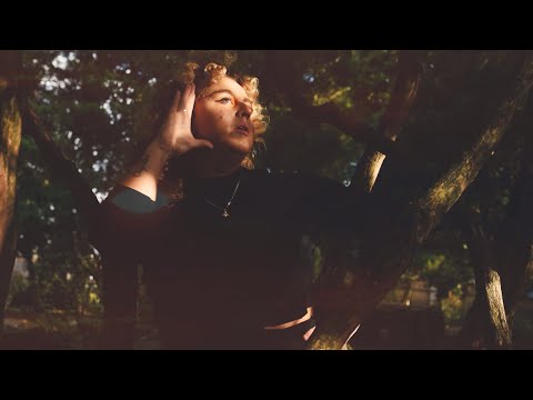 Cutterz & EVABEE - Latchi (Official Music Video)