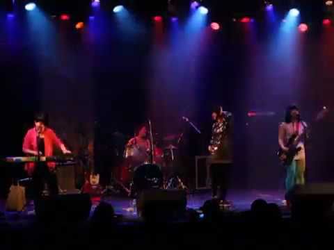 The Suzan - Come Come - live NYC 4-9-11