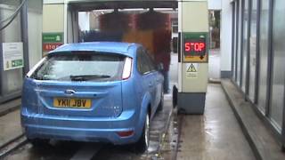preview picture of video 'California CK45 car wash at Shell outside view'