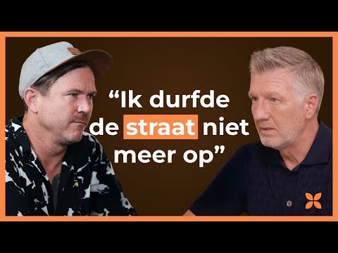 Van rock‑’n‑roll tot rust: Johnny de Mol over valse beschuldigingen, meditatie & vaderschap