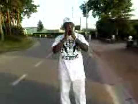 Roy-trinity in da hood by MTV