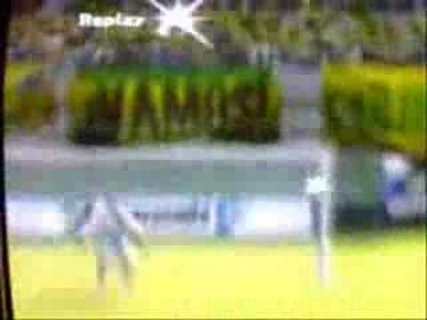 Del Piero free-kick in PES 6 (1)