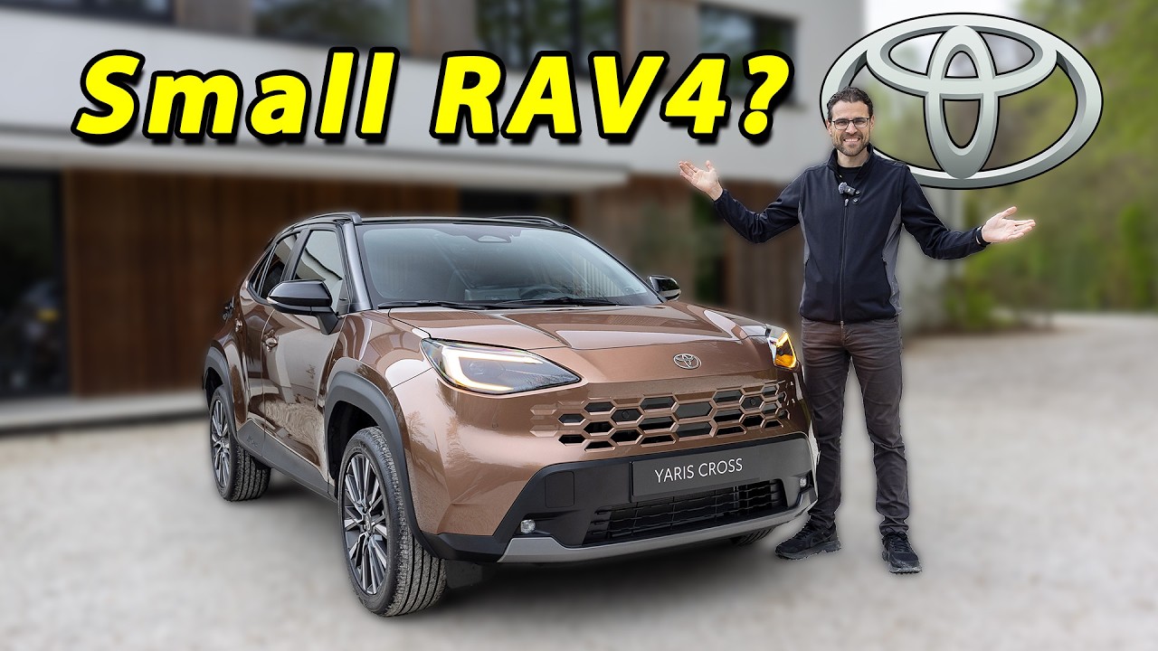 Why is it a bestseller? 2027 Toyota Yaris Cross facelift Lounge vs GR Sport first tour!