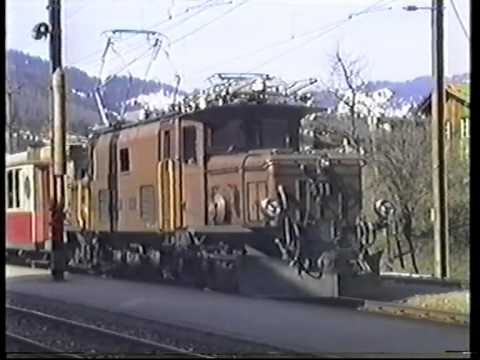 RhB Ge 6/6 411 mit Salonwagen