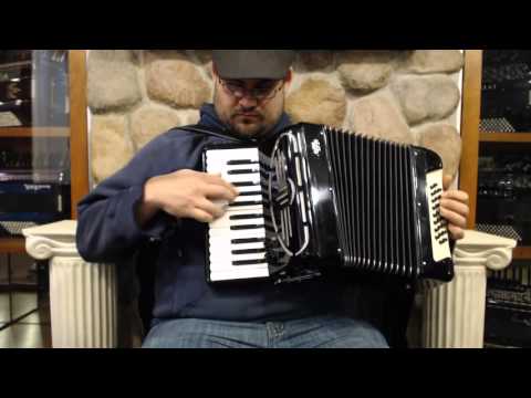 2123 - Black Giulietti Bassetti Chromatic Free Bass M 26 26 $995