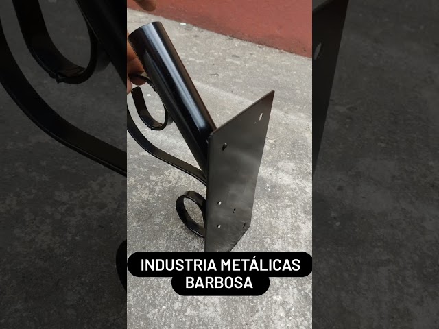 Vídeo relacionado con Hsthe Sea Soporte para mástil de bandera de metal de dos posiciones, soporte para montaje en pared, resistente al óxido de aleación de aluminio
