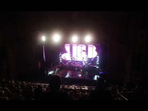 Yes Miscellany: 12/9/97 - San Diego - One Superstar Concert Series, show #98 JJJack Intro