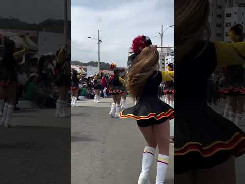 Manabi cuna de bellas mujeres #desfile #Sucre #bahiadecaraquez #desfile #Bastoneras #Bastonera #ec