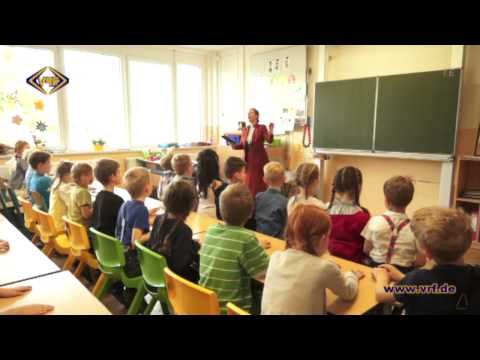 23/15 Neundorfer Grundschüler erleben Schule wie vor 100 Jahren