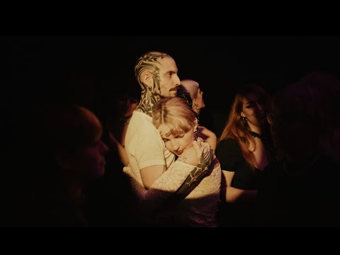 MIA MORGAN - Mitten in den Massen (Official Video)