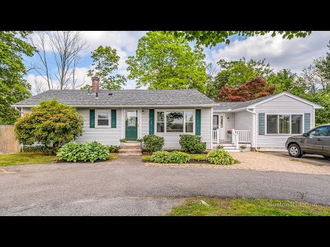 215 Howe St, Methuen MA -  Lisa Santilli - Tel 978-660-3506