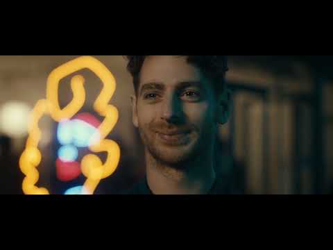 Life of the Party  -  Trois Nuits Par Semaine (Three Nights a Week)